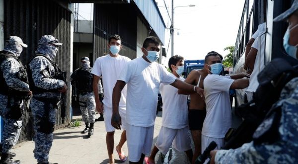 Unos 40 casos de abusos reportan en El Salvador durante régimen de excepción